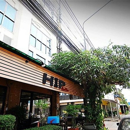 Hip Inn Coffee Phitsanulok Buitenkant foto