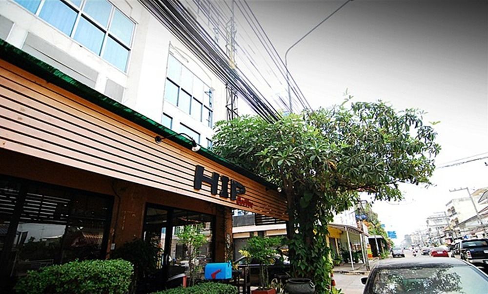 Hip Inn Coffee Phitsanulok Buitenkant foto